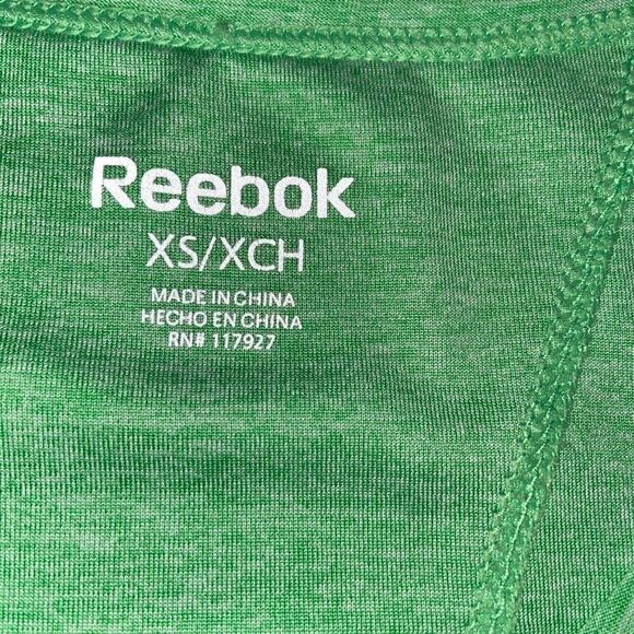 Woman’s Reebok workout top - Picture 3 of 4